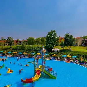 4* Θέρετρο Belvedere Village